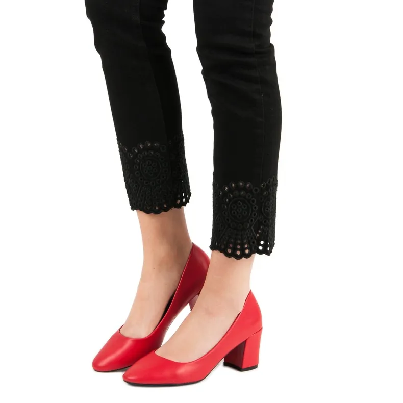 Ideal Shoes Klassieke rode pumps rood